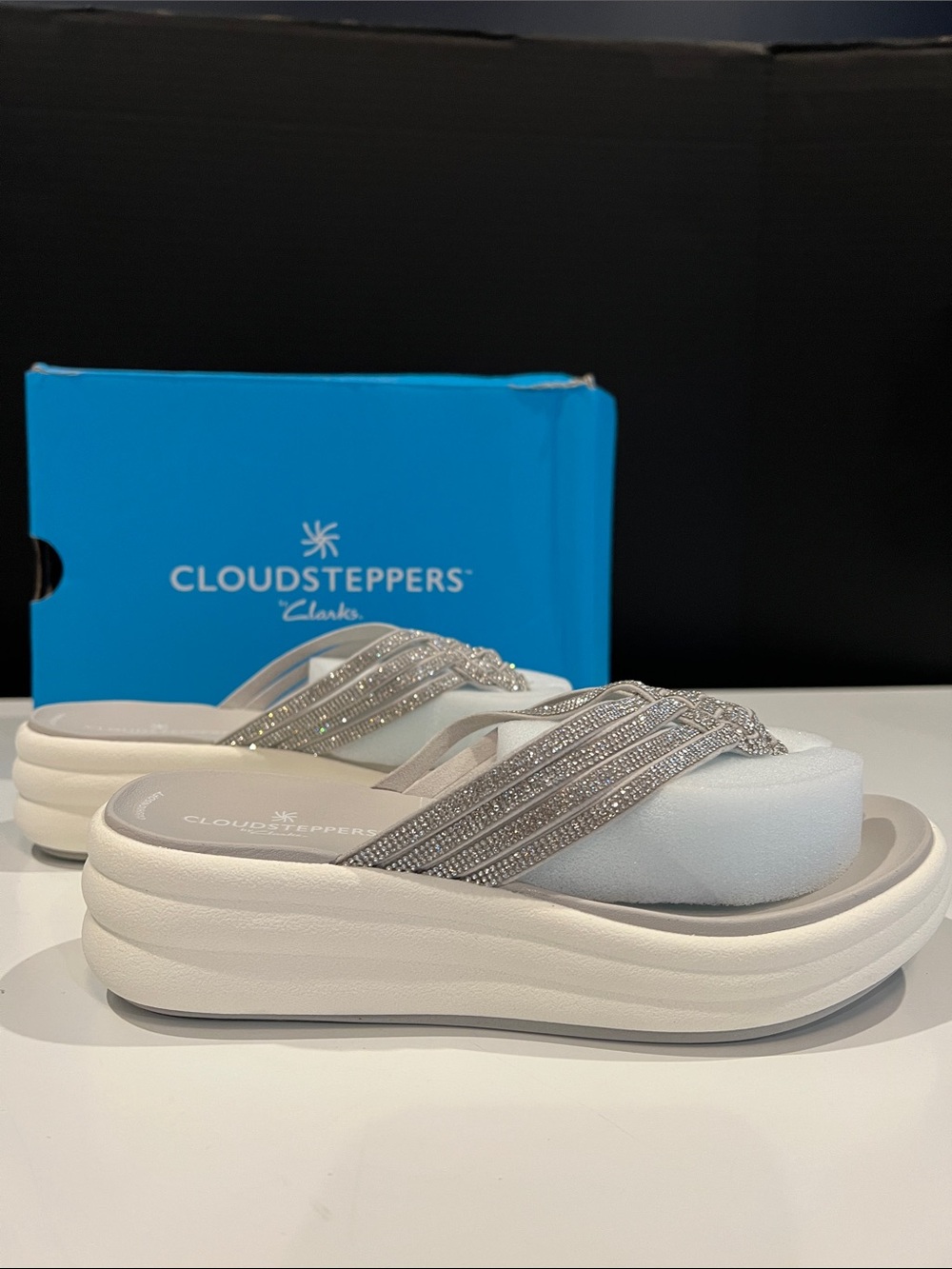 Cloudsteppers by Clarks Women's Cream Beaded Platform Sandals - Picture 4 of 7